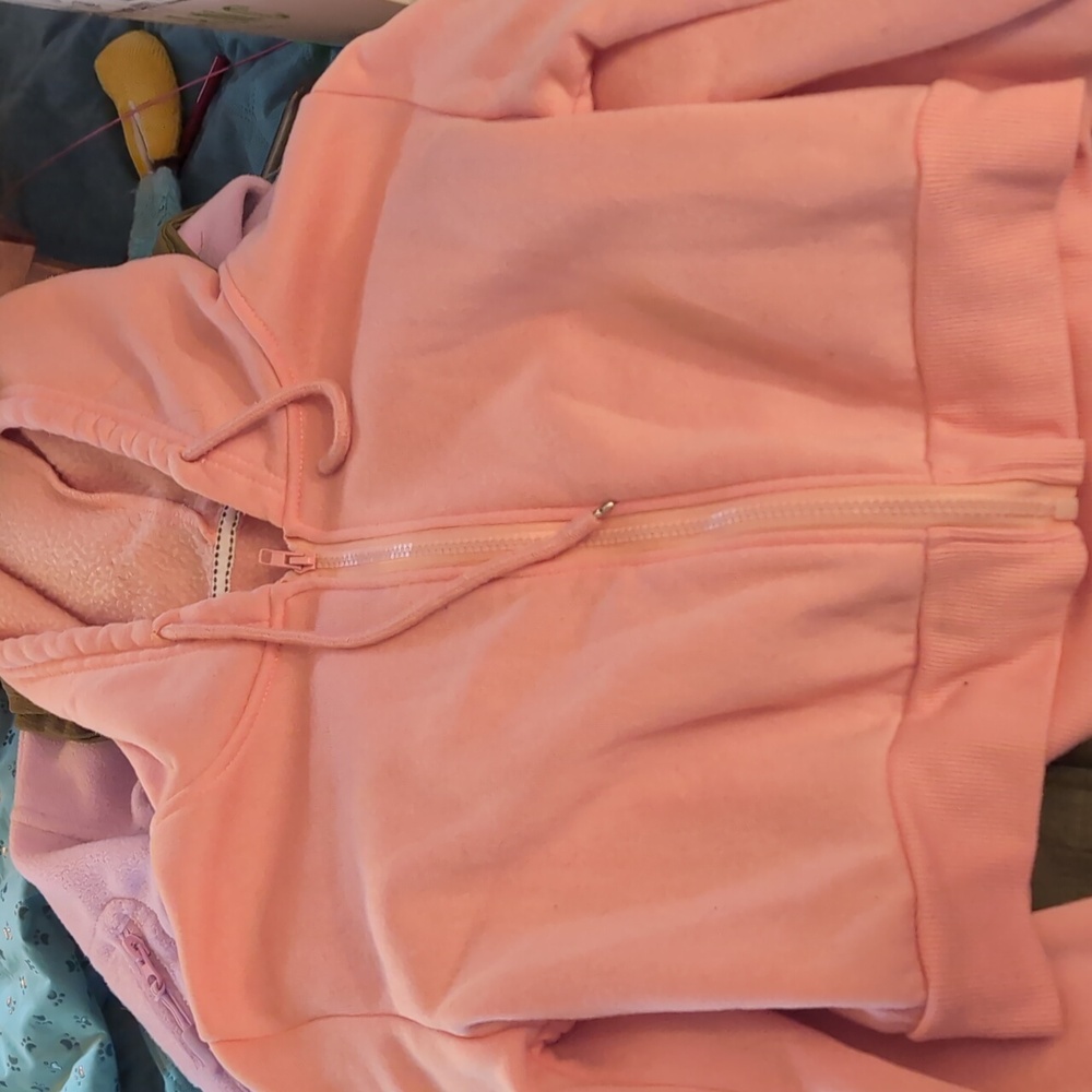 Light pink sweatshirt small